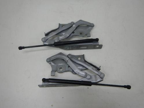 Audi A5 S5 8W 3.0 TFSI Motorkapscharnieren Set L+R 8W0823301, Auto-onderdelen, Carrosserie, Audi, Gebruikt, Ophalen of Verzenden