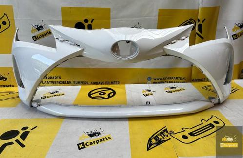 Bumper TOYOTA Yaris voorbumper 2014-2018 52119-0D660, Auto-onderdelen, Carrosserie, Bumper, Toyota, Voor, Gebruikt