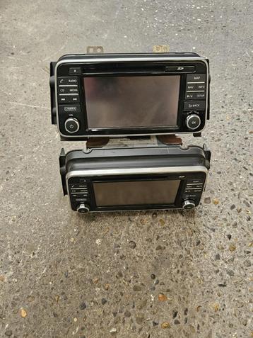 2x Navigatie / Boordcomputer Nissan 259155FA0A (LCN2K70D10) beschikbaar voor biedingen
