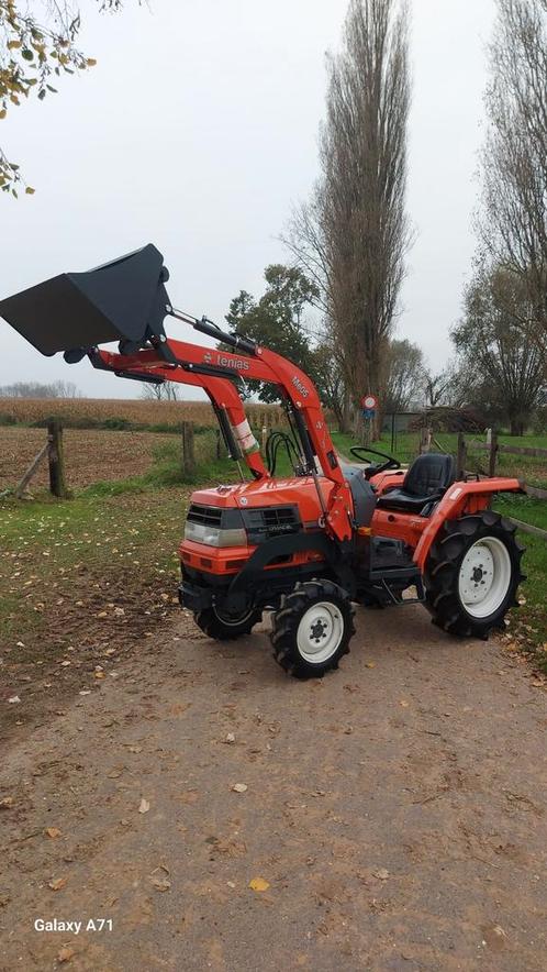 Minitractor kubota met voorlader 25pk 4x4 POWERSHIFT!, Zakelijke goederen, Landbouw | Tractoren, Ophalen of Verzenden