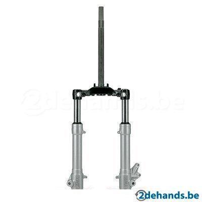 Fourche avant MBK Booster ancien modèle neuve 189 euro, Vélos & Vélomoteurs, Pièces de cyclomoteur | Scooters, Neuf, Autres types