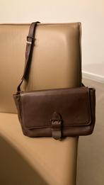 Bruin leder handtas met lange riem en klikslot, Handtassen en Accessoires, Ophalen, Zo goed als nieuw, Bruin