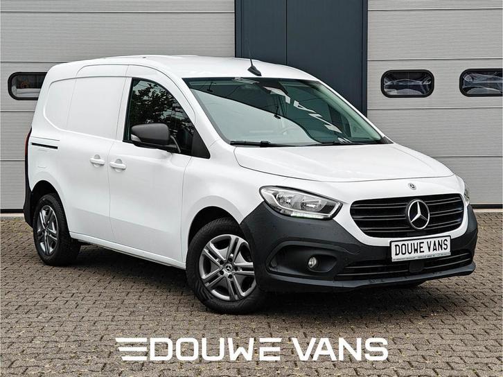 Mercedes-Benz Citan 110 L1 Airco DAB Cruise Control MBUX, Auto's, Bestelwagens en Lichte vracht, Bedrijf, Te koop, Centrale vergrendeling