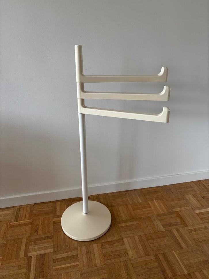 Makio Hasuike servethouder, Huis en Inrichting, Badkamer | Badtextiel en Accessoires, Zo goed als nieuw, Handdoekenrek, Wit, Ophalen