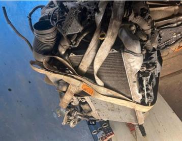 Toyota landcruiser 200 d4d motor v8 diesel beschikbaar voor biedingen