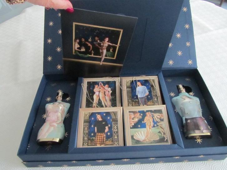 GAULTIER Zeldzame nieuwe Spaanse persdoos, Handtassen en Accessoires, Uiterlijk | Parfum, Verzenden