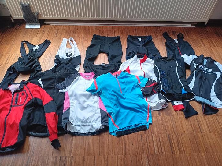Pakket dames wielrenkledij, Sports & Fitness, Cyclisme, Comme neuf, Vêtements, Enlèvement ou Envoi