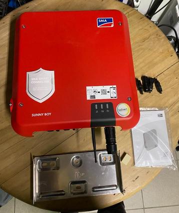 Onduleur à panneau solaire 5 kW - SMA Sunny Boy, Enlèvement, Comme neuf, Système complet, 200 watts-crêtes ou plus