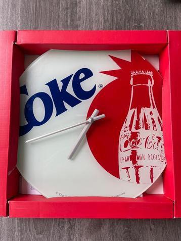 "Coke" Wandklok beschikbaar voor biedingen