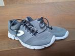 Loopschoenen / sportschoenen met witte zool maat 40, Sportschoenen, Ophalen of Verzenden, Zo goed als nieuw, Jongen