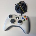 2 Xbox 360 controllers - 1x Draadloos, 1x Bedraad, Consoles de jeu & Jeux vidéo, Consoles de jeu | Xbox | Accessoires, Sans fil