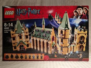 LEGO - 4842 - Harry Potter - Hogwarts-kasteel {4e editie} beschikbaar voor biedingen