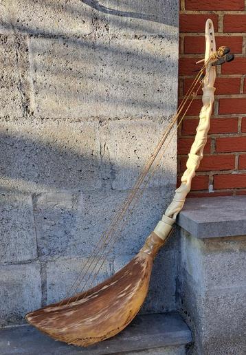 Harpe instrument musique Congo, Enlèvement
