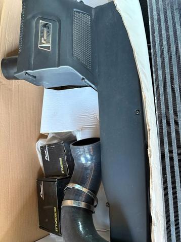 R600 + inlet outlet golf 7 gti, Autos : Divers, Tuning & Styling, Enlèvement