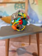 Activiteitenbal voor baby’s – plezier én ontwikkeling in één, Kinderen en Baby's, Ophalen, Zo goed als nieuw, Rammelaar
