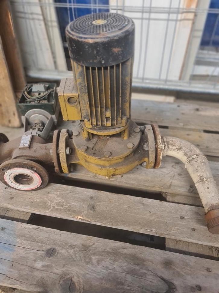 grundfos, Doe-het-zelf en Bouw, Verwarming en Radiatoren, Gebruikt, Ophalen