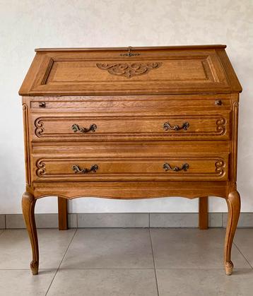 Bureau Franse stijl  beschikbaar voor biedingen