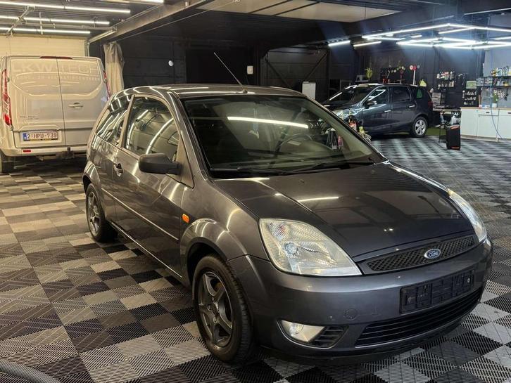 Ford Fiesta 1.3 BENZINE met 157000km bj.2005, Autos, Ford, Entreprise, Achat, Fiësta, ABS, Airbags, Air conditionné, Verrouillage central