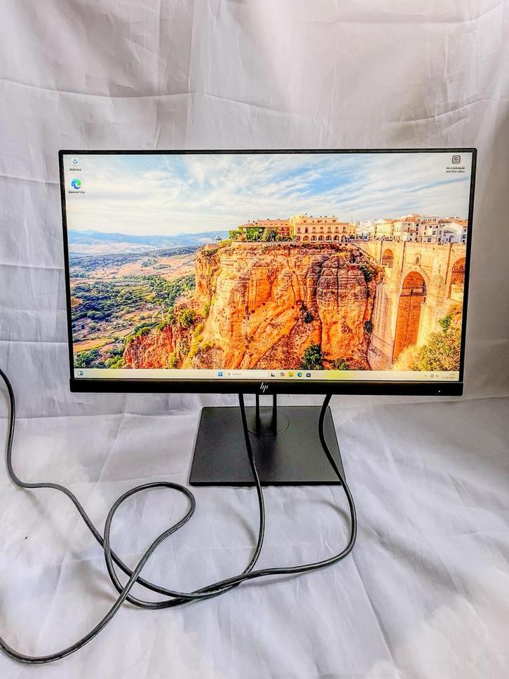 HP Z23n G2 |58,4cm(23") 1920 x 1080 (FullHD), Computers en Software, Monitoren, Zo goed als nieuw, 61 t/m 100 Hz, DisplayPort