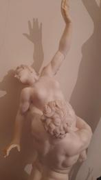Prachtige klassieke sculptuur naakte vrouw gedragen door 2 m, Antiek en Kunst, Ophalen of Verzenden