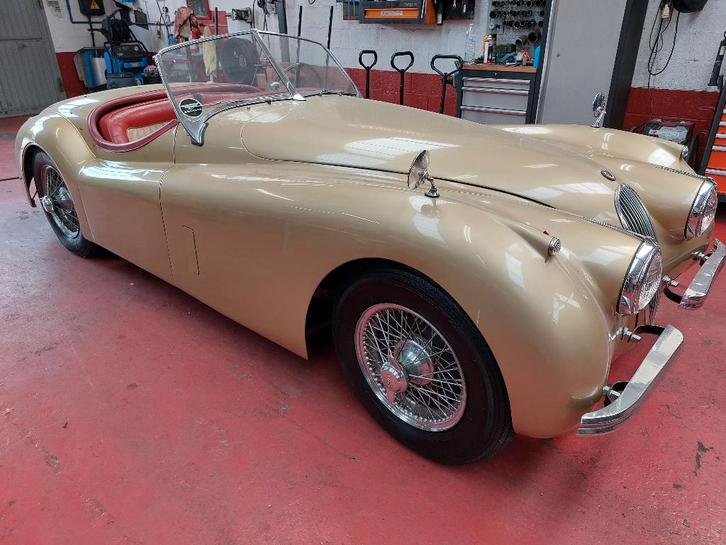 Oldtimer Jaguar XK120 1953, Auto's, Oldtimers, Particulier, Jaguar, Benzine, Cabriolet, 2 deurs, Handgeschakeld, Overige kleuren