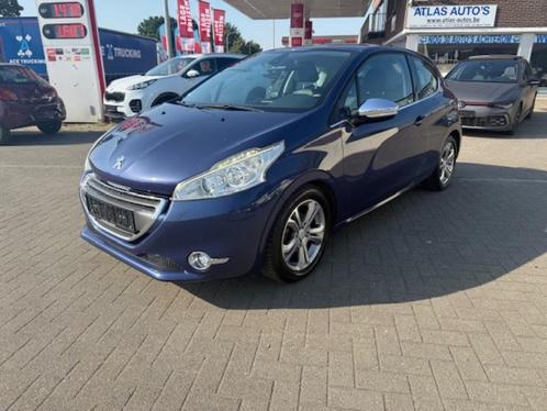 Peugeot 208 1400 Benzine! ALLURE! Airco NAVI Leer Cruise ALU, Auto's, Peugeot, Bedrijf, Te koop, Airconditioning, Bluetooth, Boordcomputer