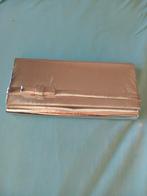 Pochette soirée argentée. 23x12 cm + gants assortis, Enlèvement ou Envoi