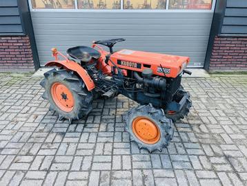 Kubota B7000 4WD minitractor beschikbaar voor biedingen