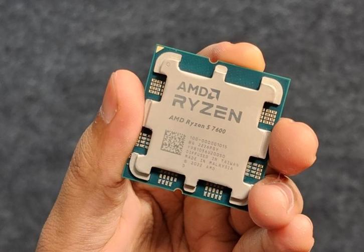 Ryzen 5 7600, Computers en Software, Processors, Gebruikt, 6-core, 4 Ghz of meer, Ophalen