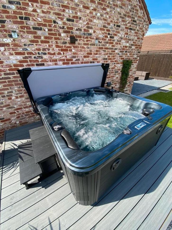 Jacuzzi 5 personnes avec pompe a chaleur👉prix tous compris, Jardin & Terrasse, Chauffage de terrasse, Neuf, Enlèvement
