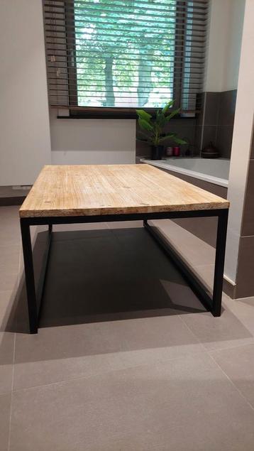 Salontafel 12070x45 zwart onderstel, houten planken beschikbaar voor biedingen
