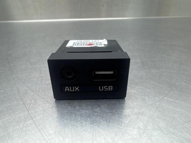 PORT AUX/USB Kia Picanto (TA) (|961201Y300|), Autos : Pièces & Accessoires, Autres pièces automobiles, Kia, Utilisé