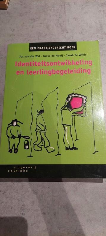 J. de Wilde - Identiteitsontwikkeling en leerlingbegeleiding disponible aux enchères