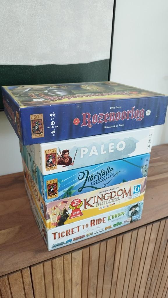 Boardgames, Hobby en Vrije tijd, Gezelschapsspellen | Bordspellen, Zo goed als nieuw, Een of twee spelers, Drie of vier spelers