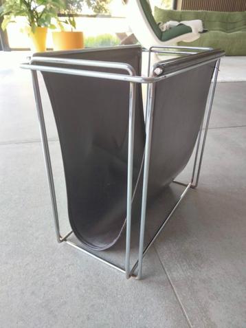 1970s vintage design magazine houder Max Sauze Isocele beschikbaar voor biedingen