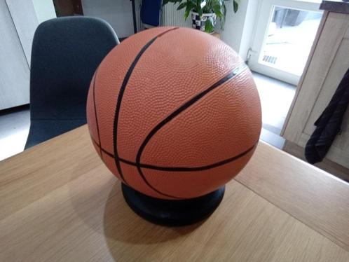 Tirelire ballon de basket, Sport en Fitness, Basketbal, Zo goed als nieuw, Bal, Ophalen