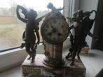 Bronze klok met  2 urnes, Antiek en Kunst, Ophalen