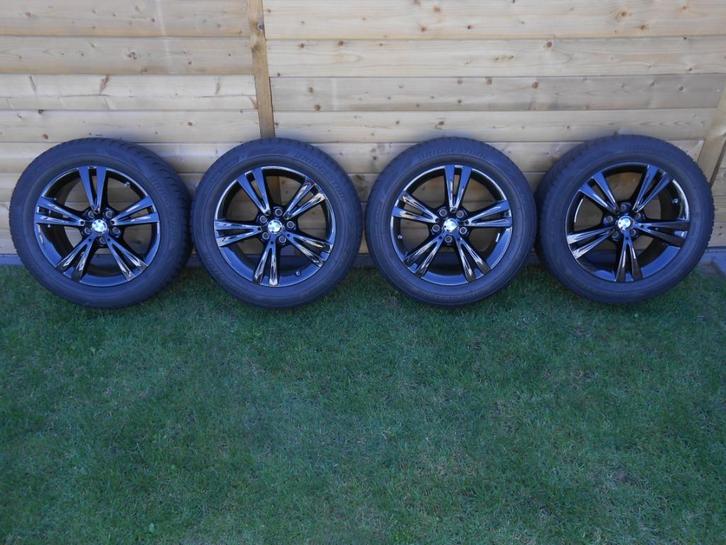 Prachtige originele BMW X1/X2 velgen met winterbanden, Auto-onderdelen, Banden en Velgen, Velg(en), Winterbanden, 17 inch, 225 mm