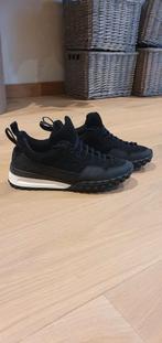 Dsquared suède sneakers maat 40.5 2x gedragen, Kleding | Heren, Schoenen, Ophalen, Zo goed als nieuw, Sneakers