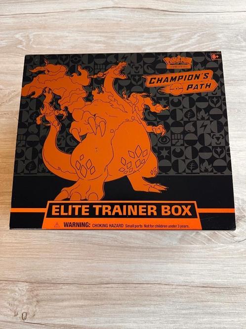 Pokemon Elite Trainer Box Champions Path! Met 95 kaarten!, Hobby en Vrije tijd, Verzamelkaartspellen | Pokémon, Zo goed als nieuw