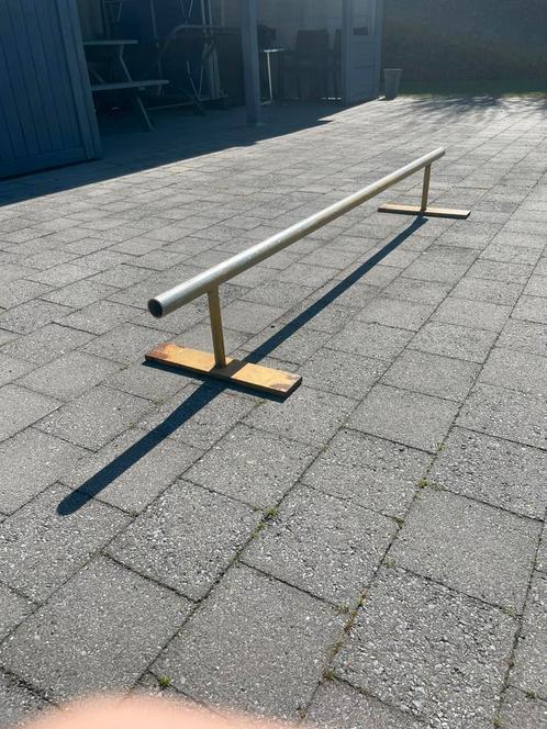 Skate rail, Sport en Fitness, Skateboarden, Zo goed als nieuw, Skateboard, Ophalen of Verzenden