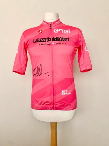 Giro d’Italia 2020 Leader Jersey signed by Geoghegan Hart beschikbaar voor biedingen