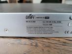 Unifi switch 24 poorten POE 250 Watt + 2 sfp, Computers en Software, Netwerk switches, Ophalen, Gebruikt