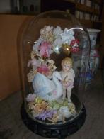 GLAZEN STOLP MET BISCUIT BEELD, Antiek en Kunst, Ophalen