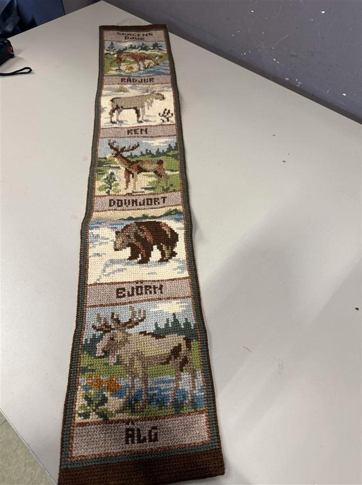 vintage borduurwerk wandhanger hangemaakt, Hobby & Loisirs créatifs, Broderie & Machines à broder, Comme neuf, Enlèvement ou Envoi