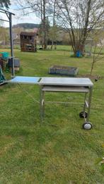BBQ, barbecue met tafel, Ophalen of Verzenden, Zo goed als nieuw