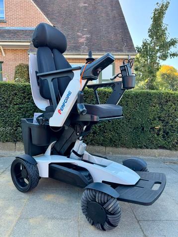 Lichtgewicht elektrische rolstoel & Innovatief Design Nieuwe beschikbaar voor biedingen