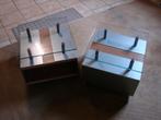 2 design bijzet tafeltjes-nachttafeltjes op wieltjes, Huis en Inrichting, Tafels | Bijzettafels, Ophalen, Vierkant, Design- chroom glas