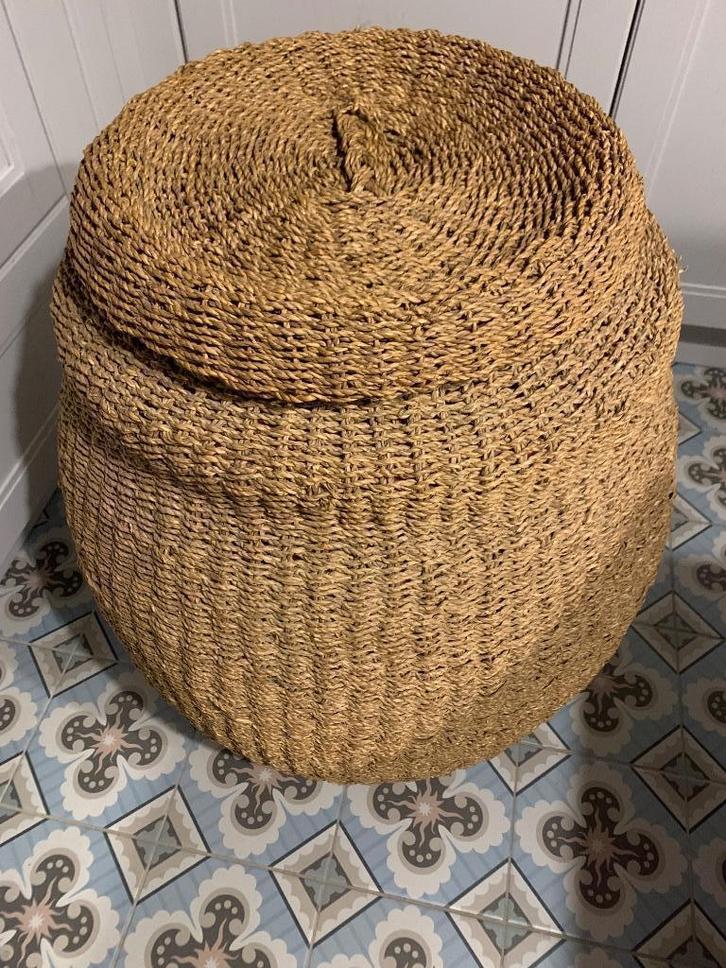 Mooie grote rieten mand, Huis en Inrichting, Woonaccessoires | Schalen en Manden, Zo goed als nieuw, Mand, Rond, Riet, Ophalen