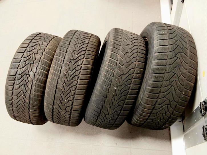 4 pneus hiver 235/55-17, originales Ford Kuga, Autos : Pièces & Accessoires, Pneus & Jantes, Pneus et Jantes, Pneus hiver, 17 pouces